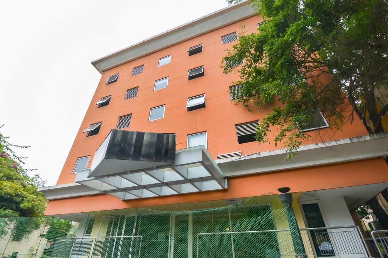 Oyo 18803 Smart Hotel 3*