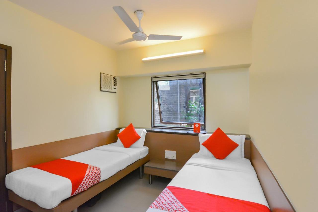 Oyo 18803 Smart Pune